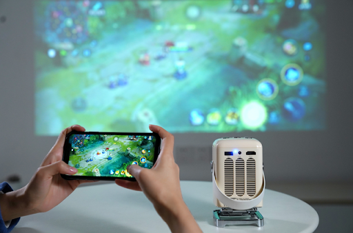 当贝Z1 Pro：强悍AI芯片，体感游戏尽情玩